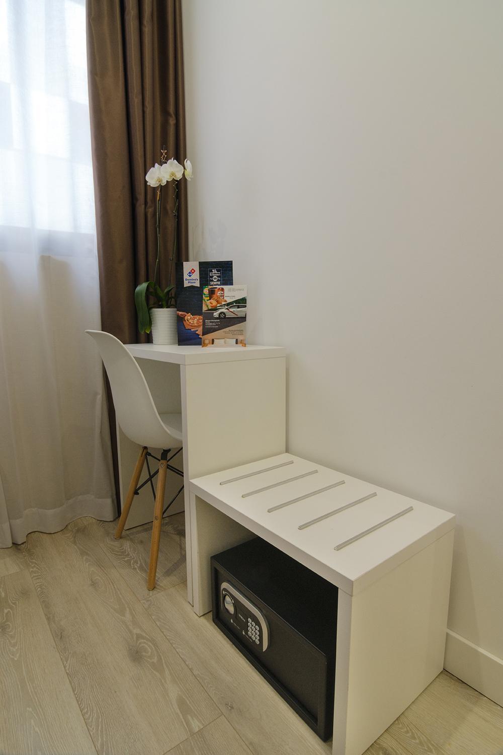 Hotel Bestprice Alegria Madrid Exterior photo