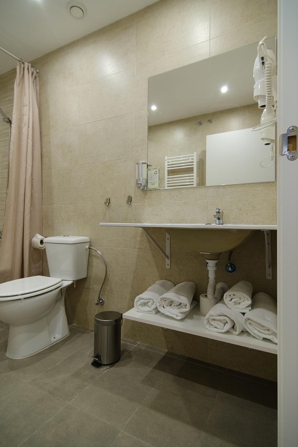 Hotel Bestprice Alegria Madrid Exterior photo