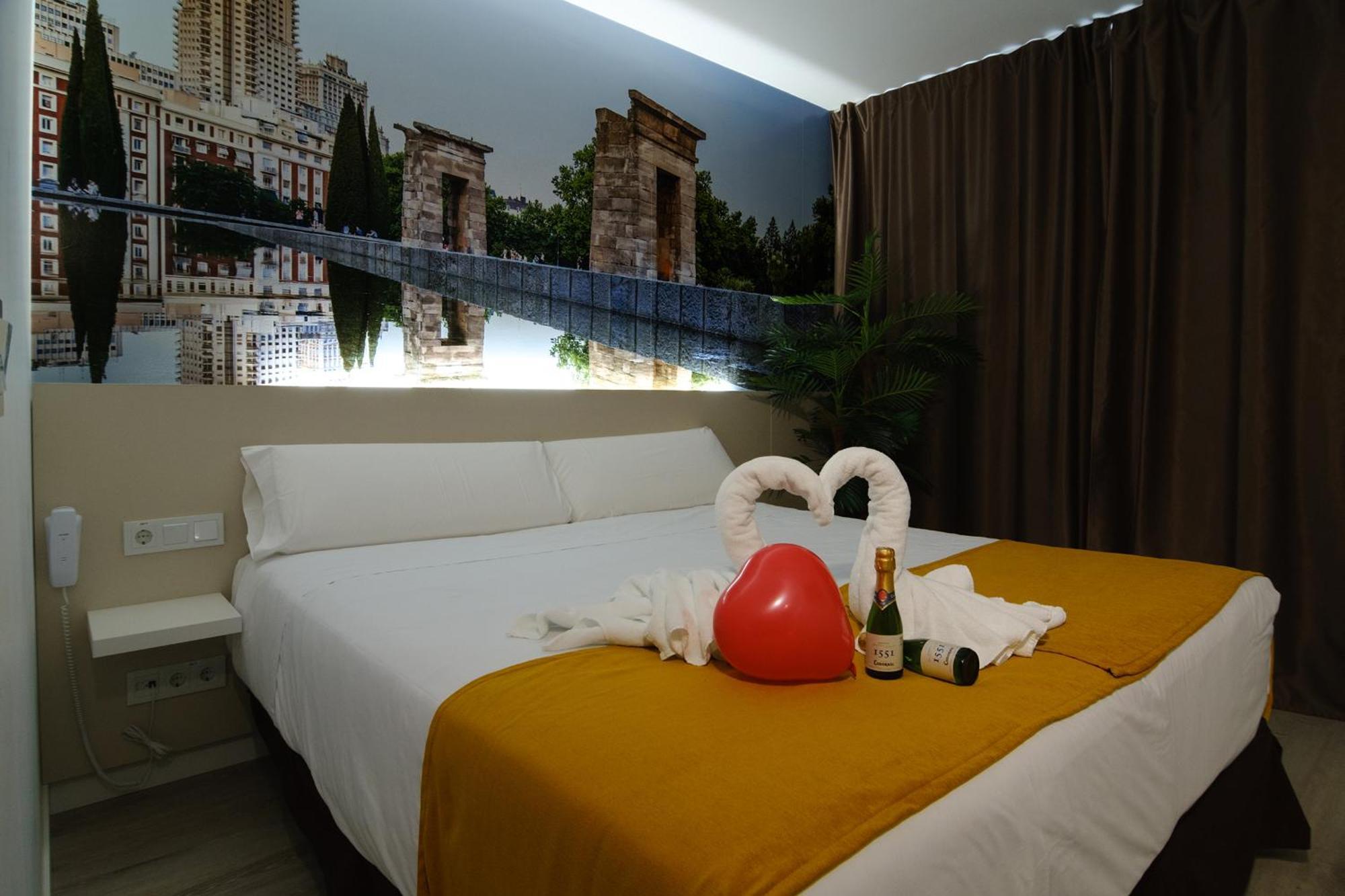 Hotel Bestprice Alegria Madrid Exterior photo