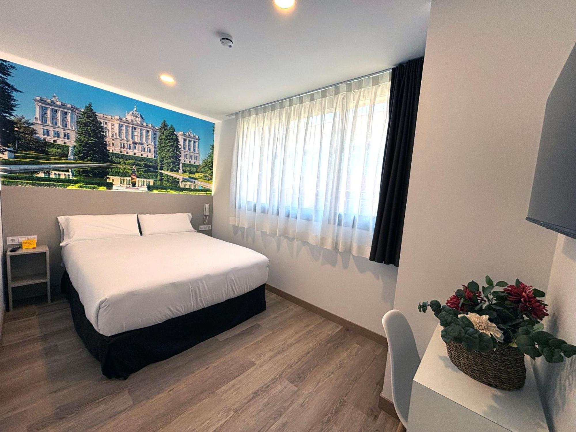 Hotel Bestprice Alegria Madrid Exterior photo