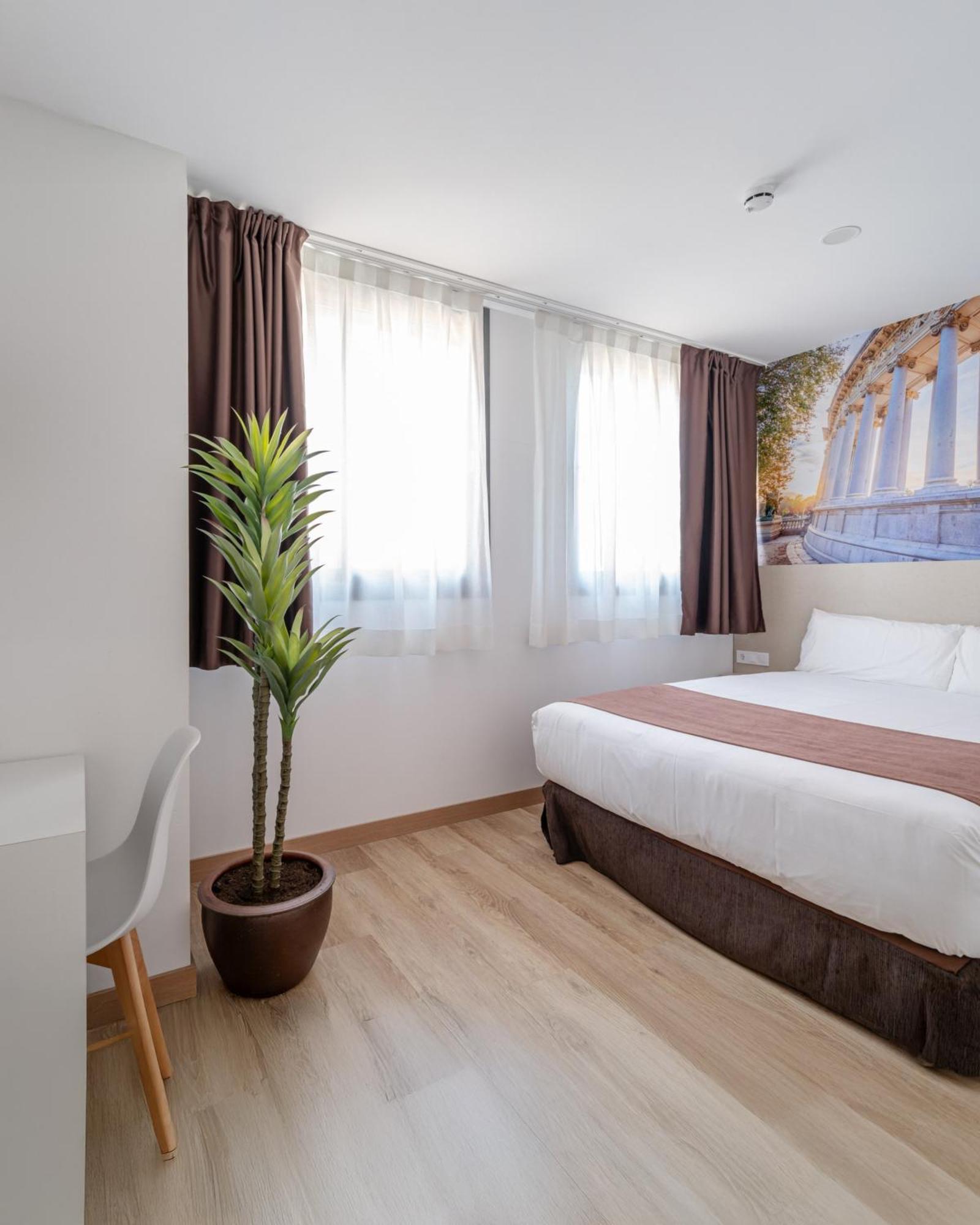 Hotel Bestprice Alegria Madrid Exterior photo